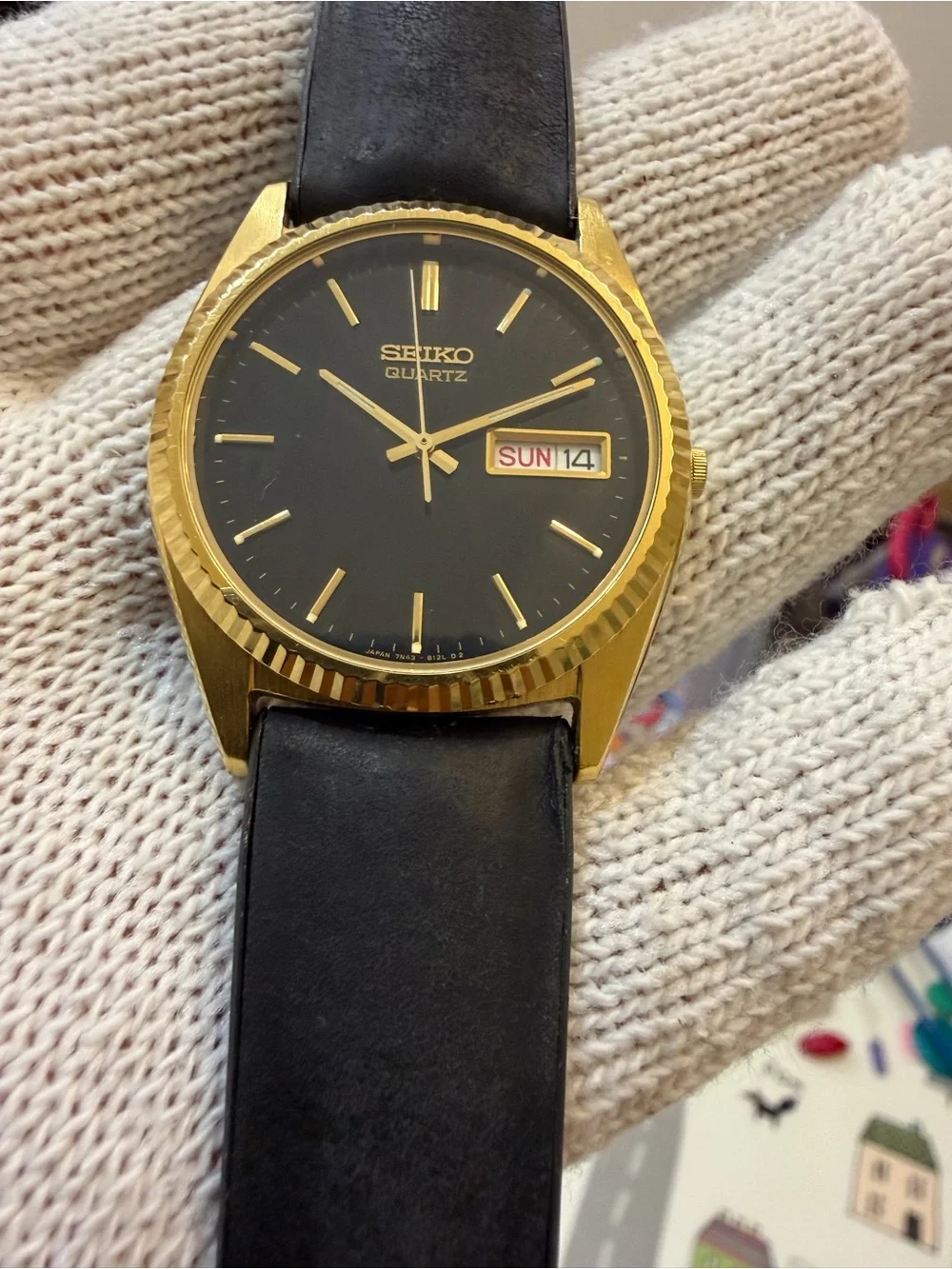 Vintage Seiko 7N43-8A10 Gold Tone Day Date Men Quartz Dress Watch